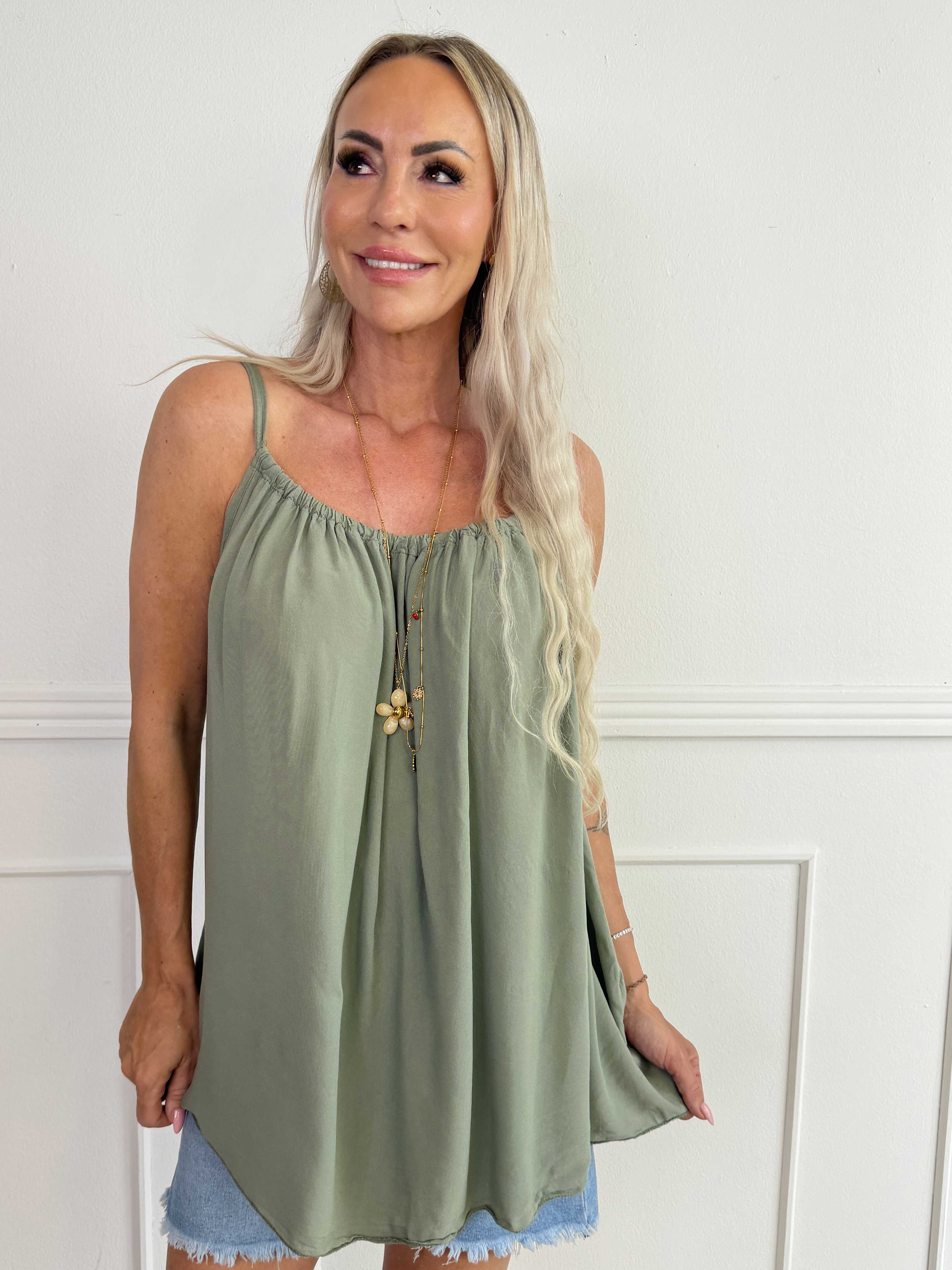 Sunshines Top - Let og luftig plus size top i viskose